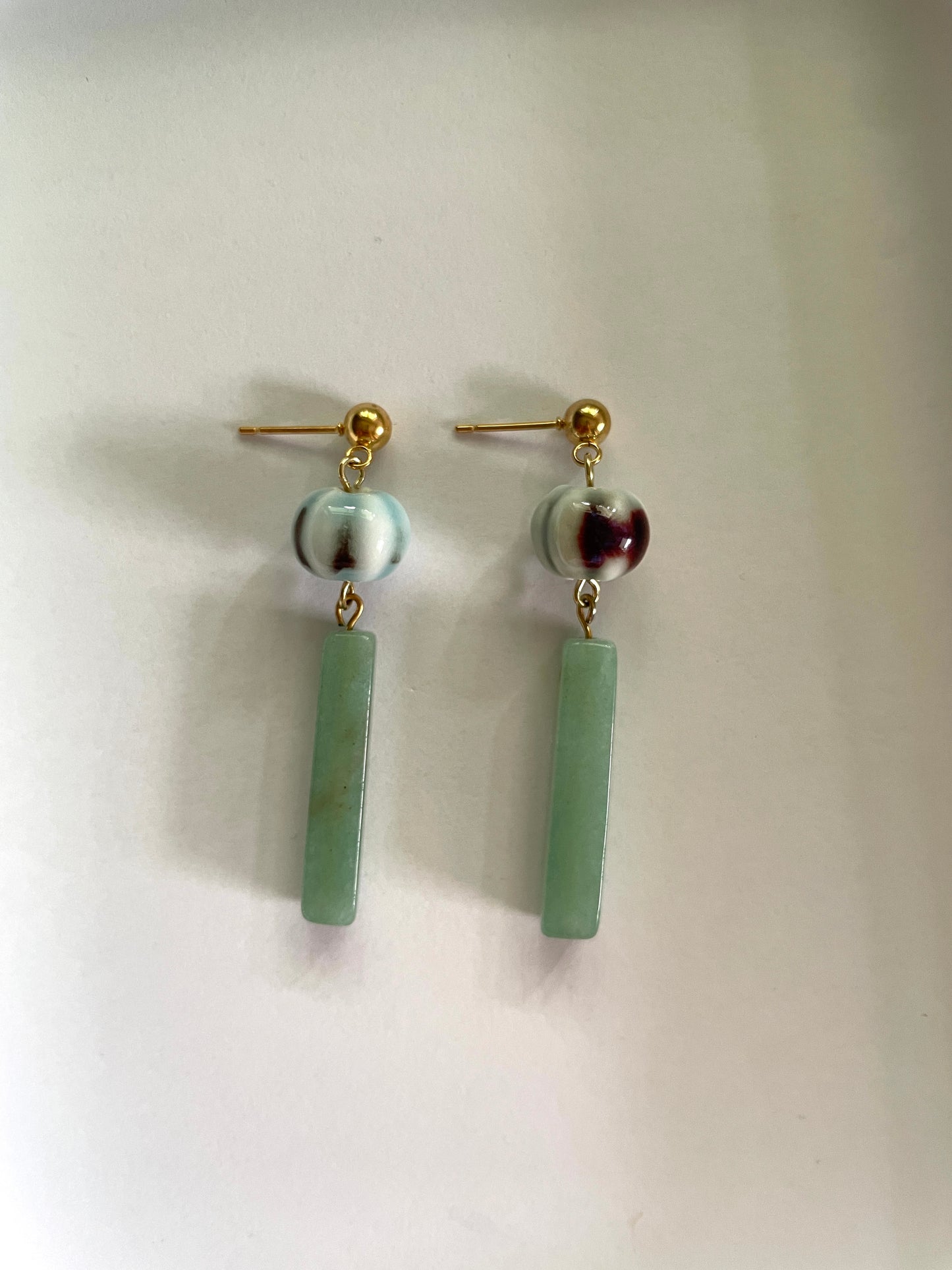 Ceramic drop gemstone emerald earrings