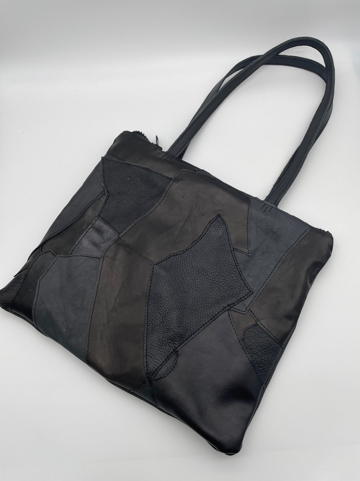 Upcycling IVE tote bag out of leather
