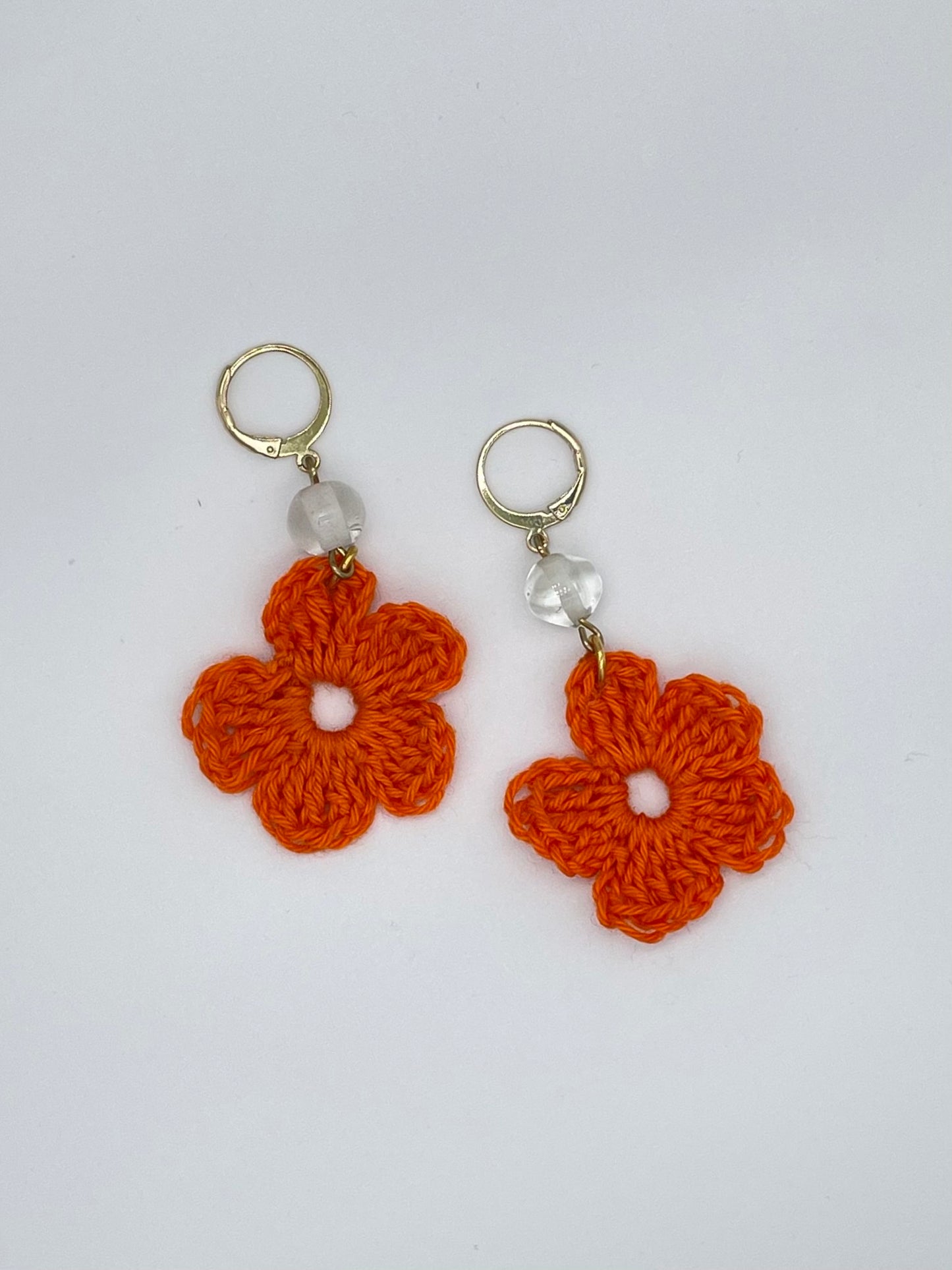 Upcycling earring chrocheted orange flower