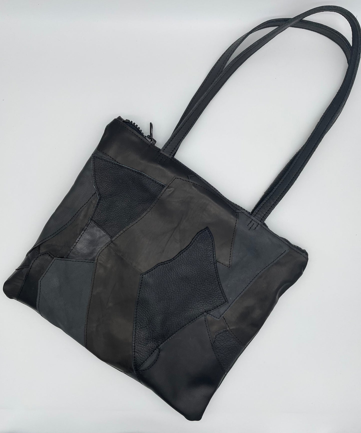 Upcycling IVE tote bag out of leather