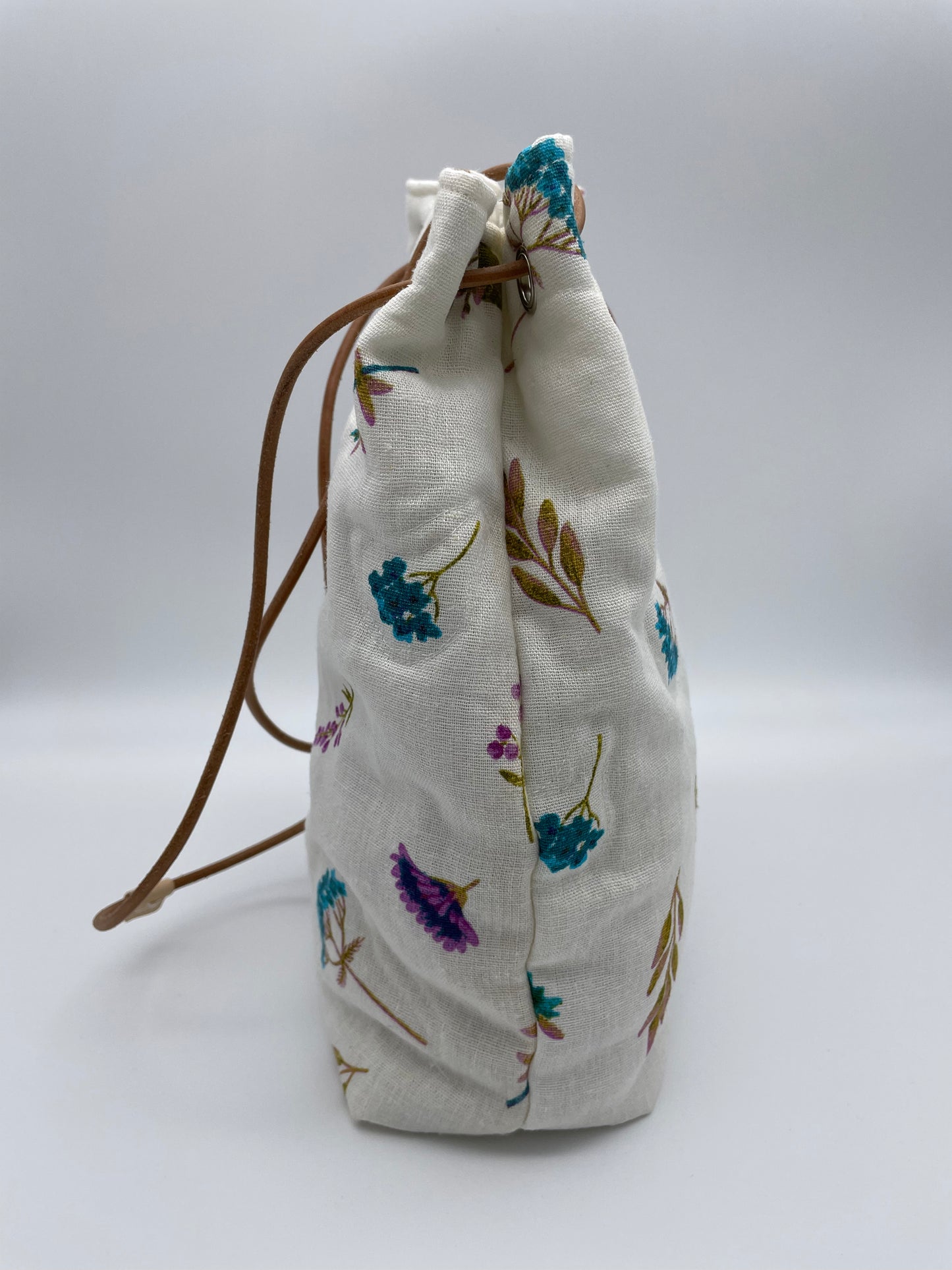 upcycled upcycling fabric bag handmade flower padded white side view